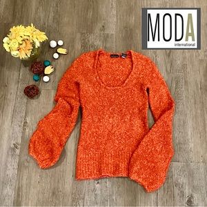 NWOT Moda International Scoop Neck Sweater